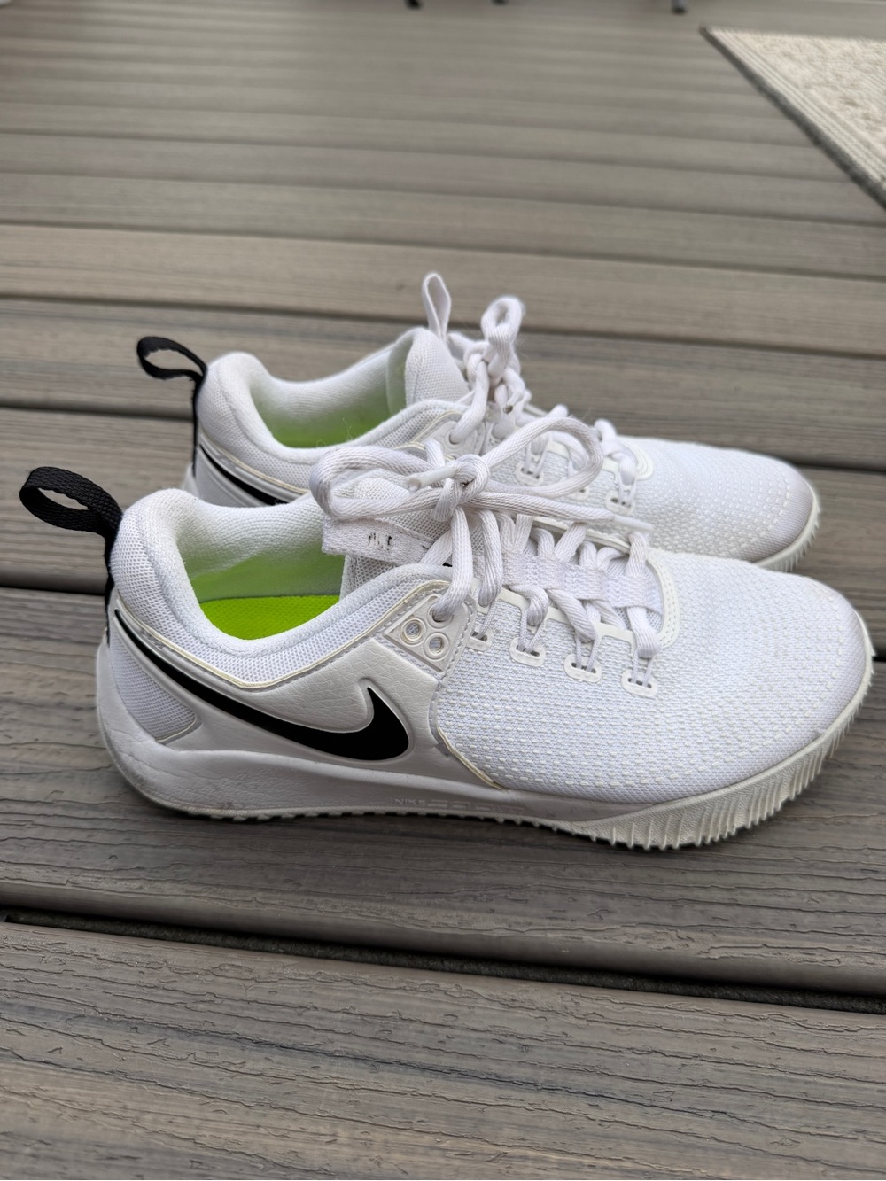 W Nike Zoom Hyperace 2 White Athletic Court Shoe